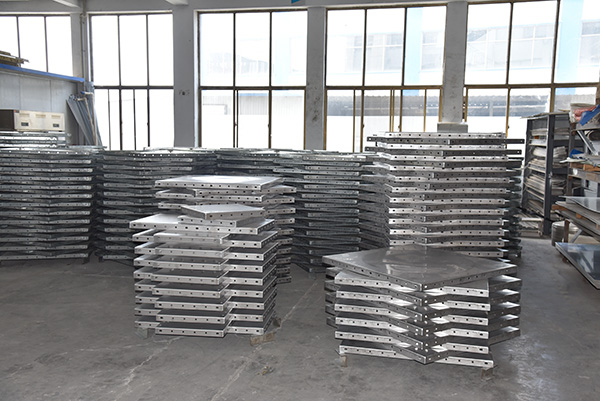 不銹鋼水箱廠家    倉庫